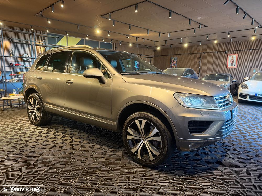 VW Touareg 3.0 TDI V6 Executive Edition - 9