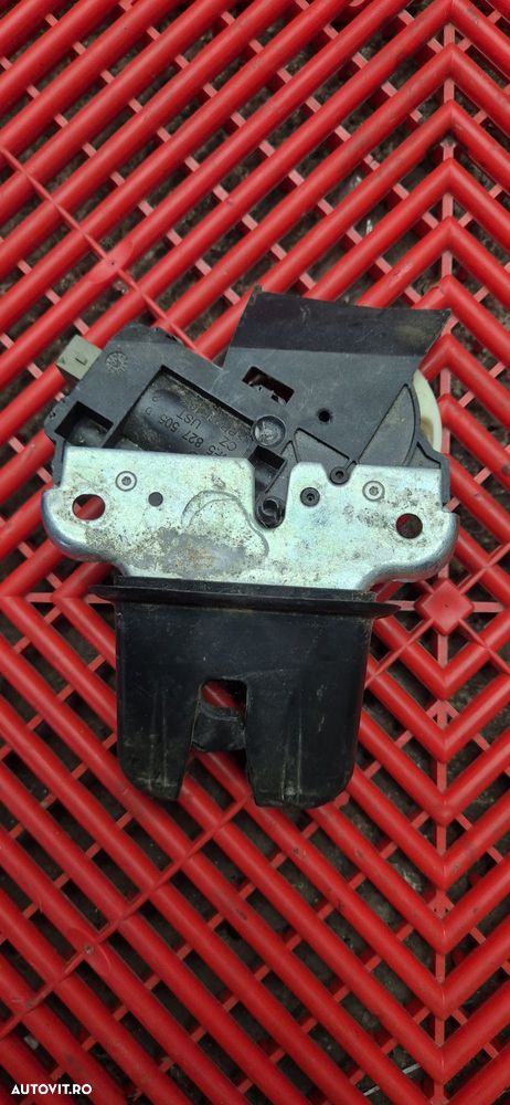 Broasca haion audi a4 b8 berlina 2.0tdi 2010 - 2