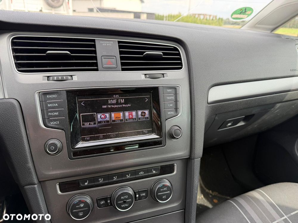 Volkswagen Golf - 12