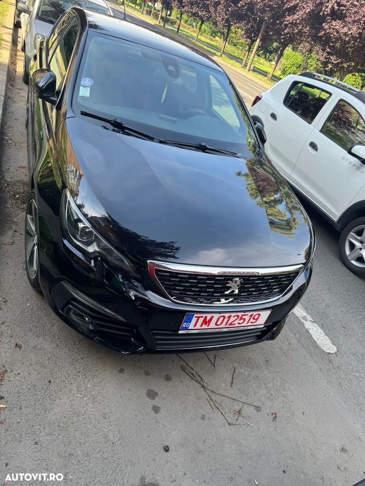 Peugeot 308 1.2 L PureTech Turbo Active Aut. - 6