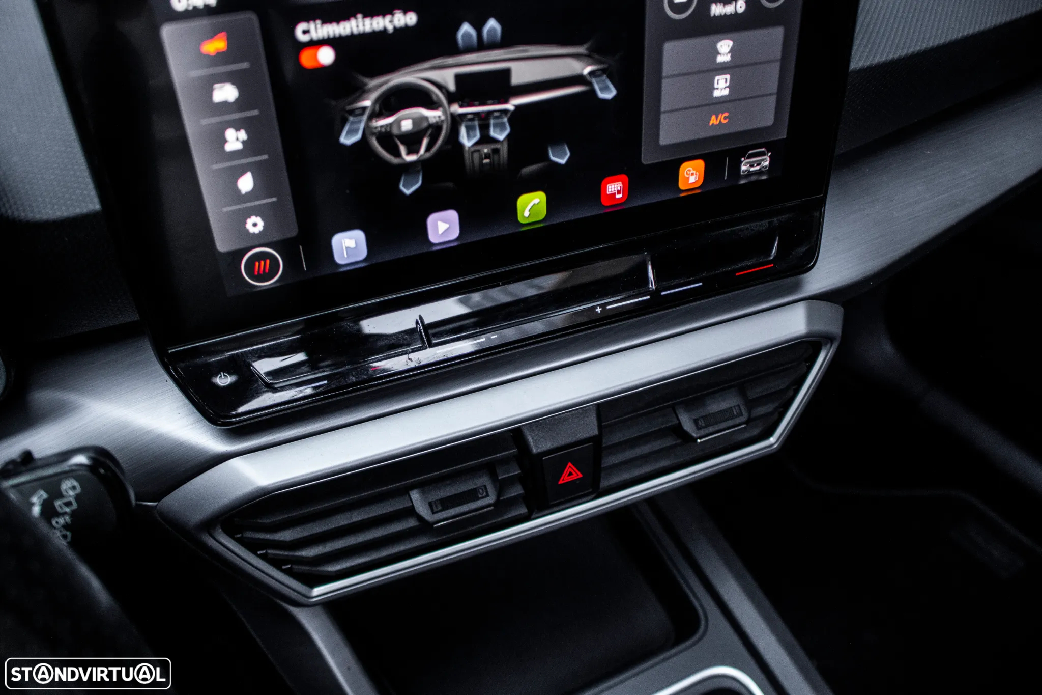 SEAT Leon ST 2.0 TDI DSG FR - 24