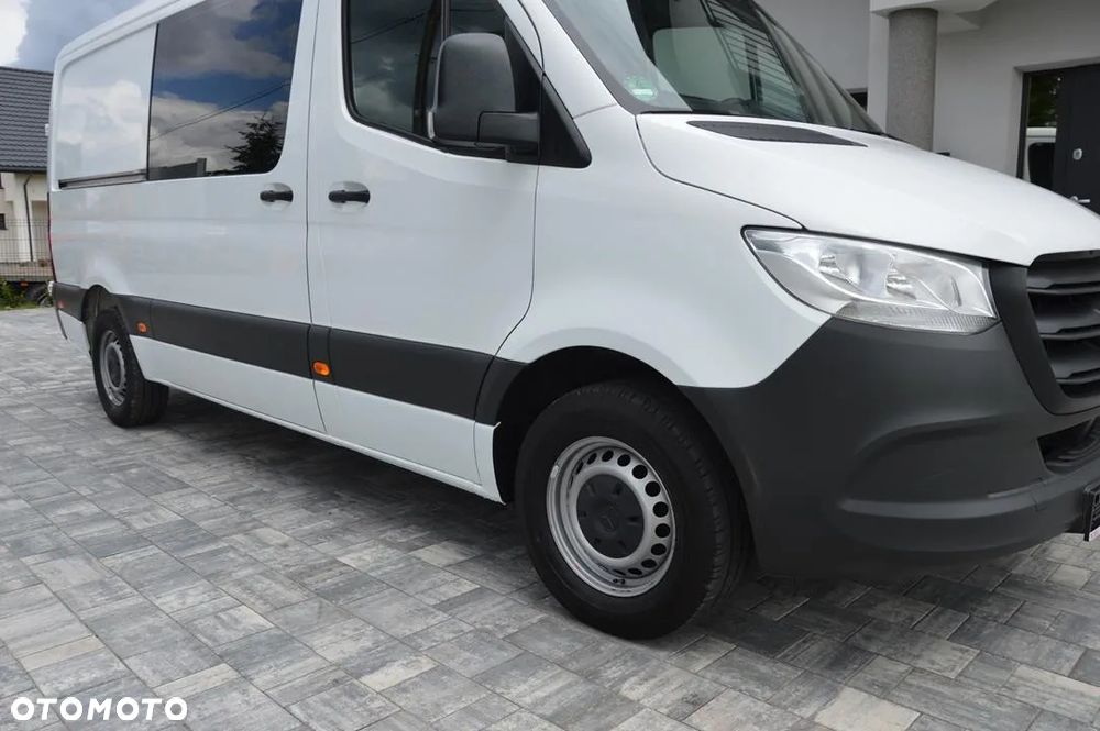 Mercedes-Benz Sprinter - 9