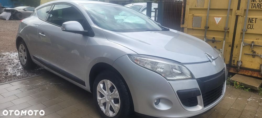 Renault Megane 1.6 16V Confort Authentique - 2
