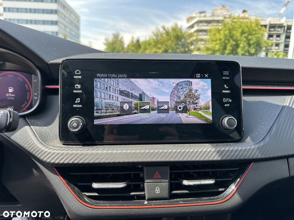 Skoda Kamiq 1.5 TSI Monte Carlo DSG - 24