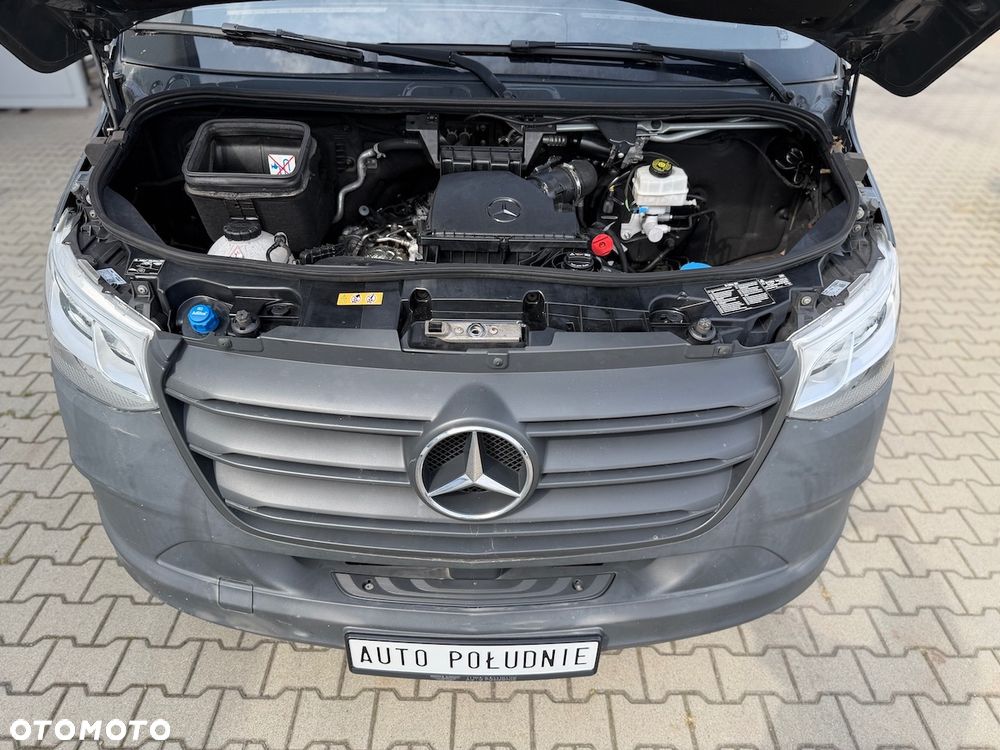 Mercedes-Benz Sprinter - 9