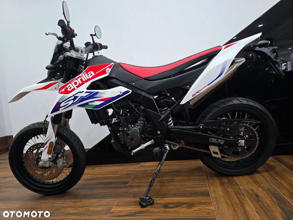 Aprilia SX - 17