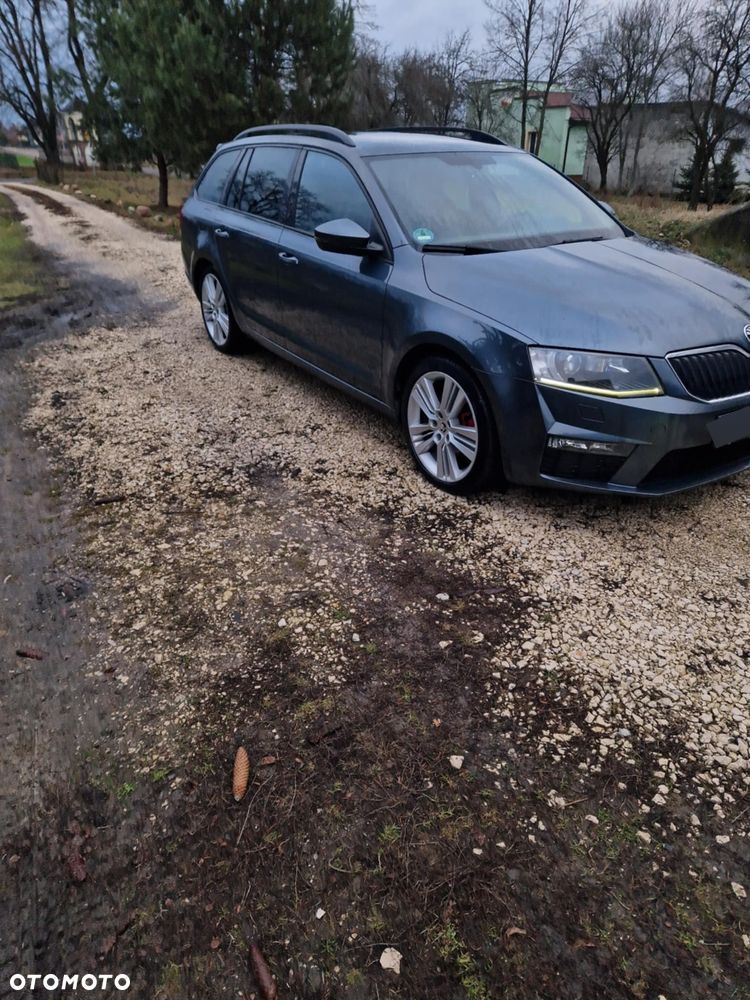 Skoda Octavia Combi 2.0 TDI (Green tec) DSG RS - 4