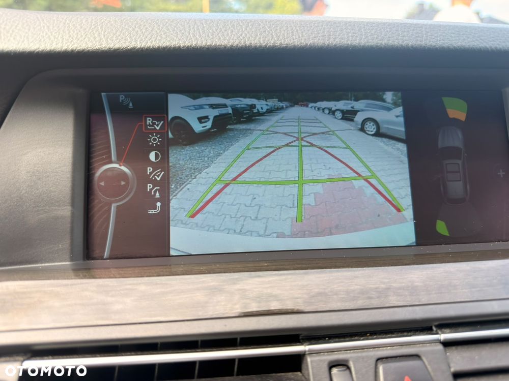 BMW Seria 5 520d - 12