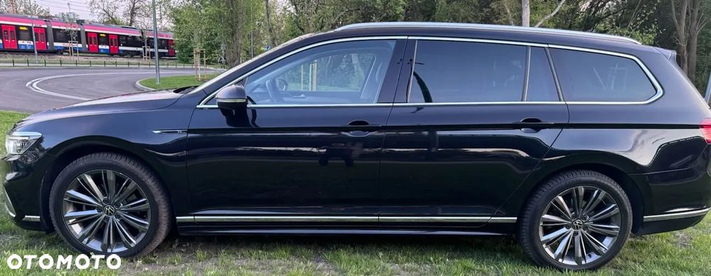 Volkswagen Passat 2.0 TDI SCR DSG 4Motion Elegance - 27