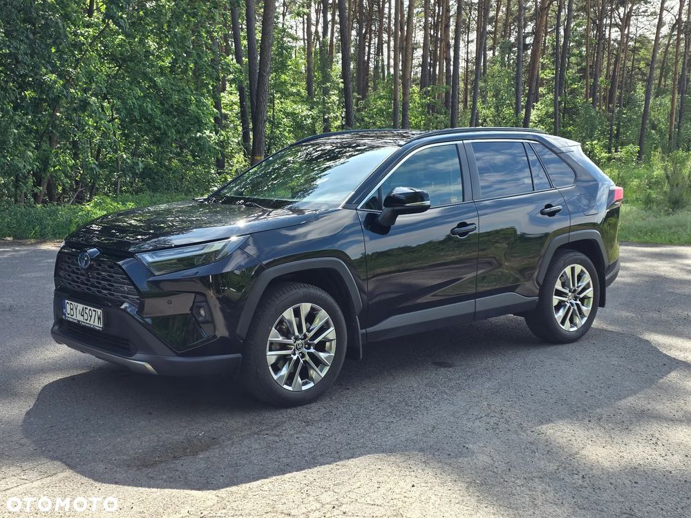 Toyota RAV4 - 1