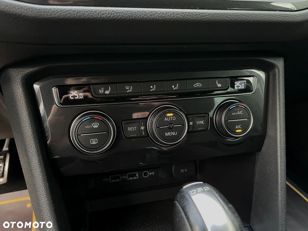 Volkswagen Tiguan 2.0 TDI SCR DSG IQ.DRIVE - 30