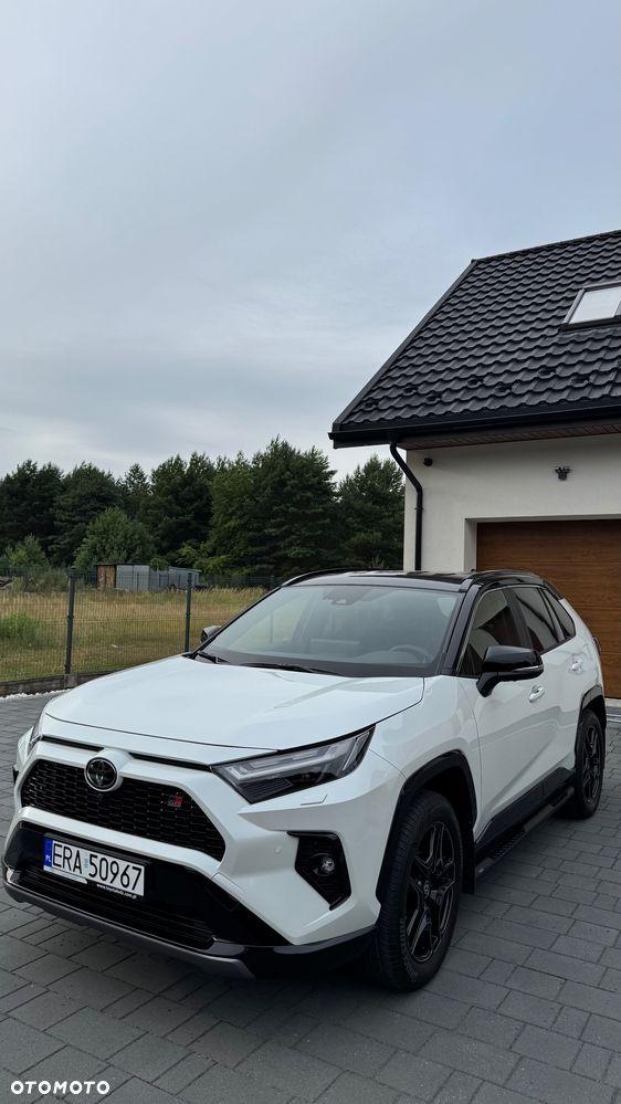 Toyota RAV4 - 4