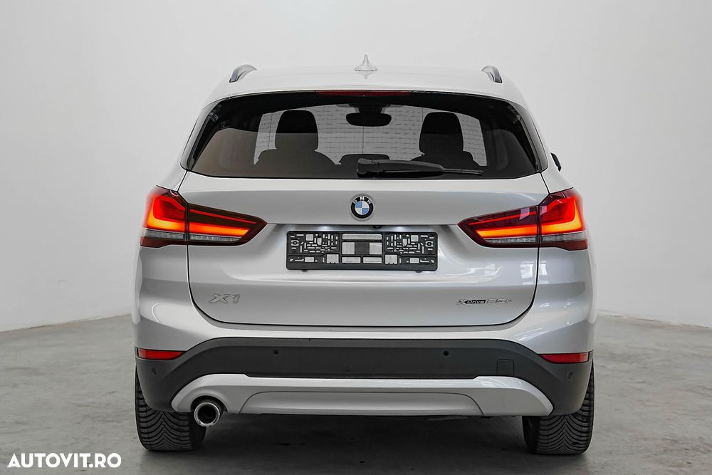 BMW X1 xDrive25e Advantage - 4