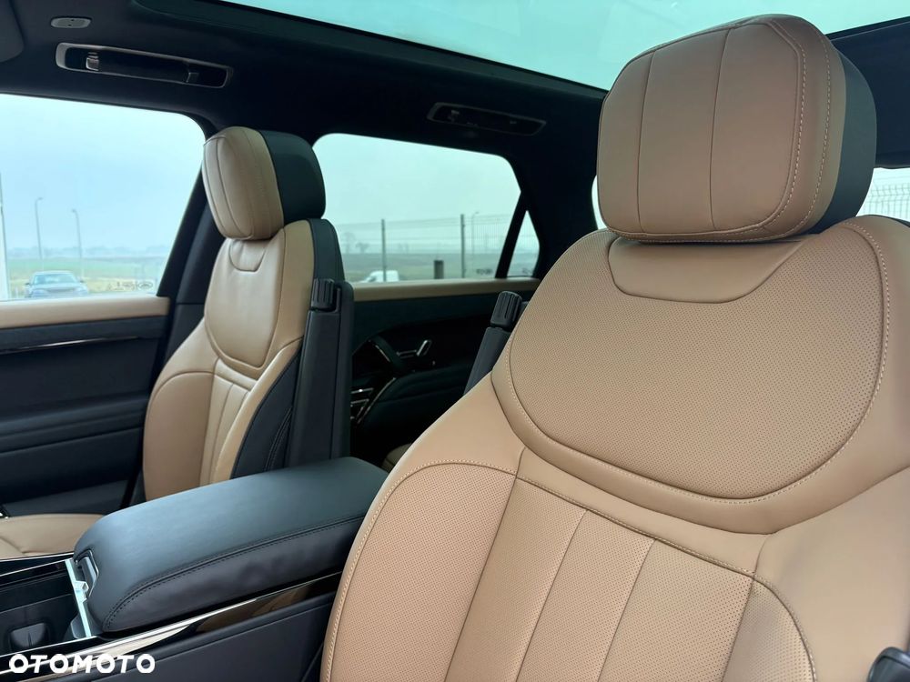 Land Rover Range Rover Sport - 13