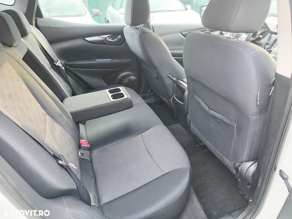 Nissan Qashqai 1.5 DCI N-Connecta - 15
