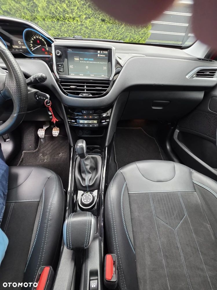 Peugeot 2008 1.2 Pure Tech GPF Crossway S&S - 19