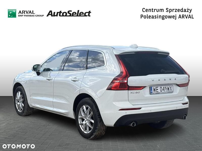 Volvo XC 60 D3 Momentum Pro - 3