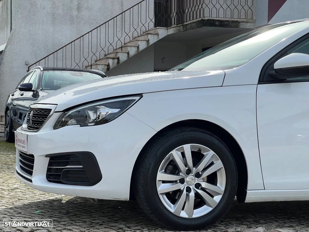 Peugeot 308 - 5