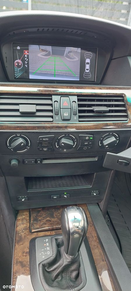 BMW Seria 5 - 32