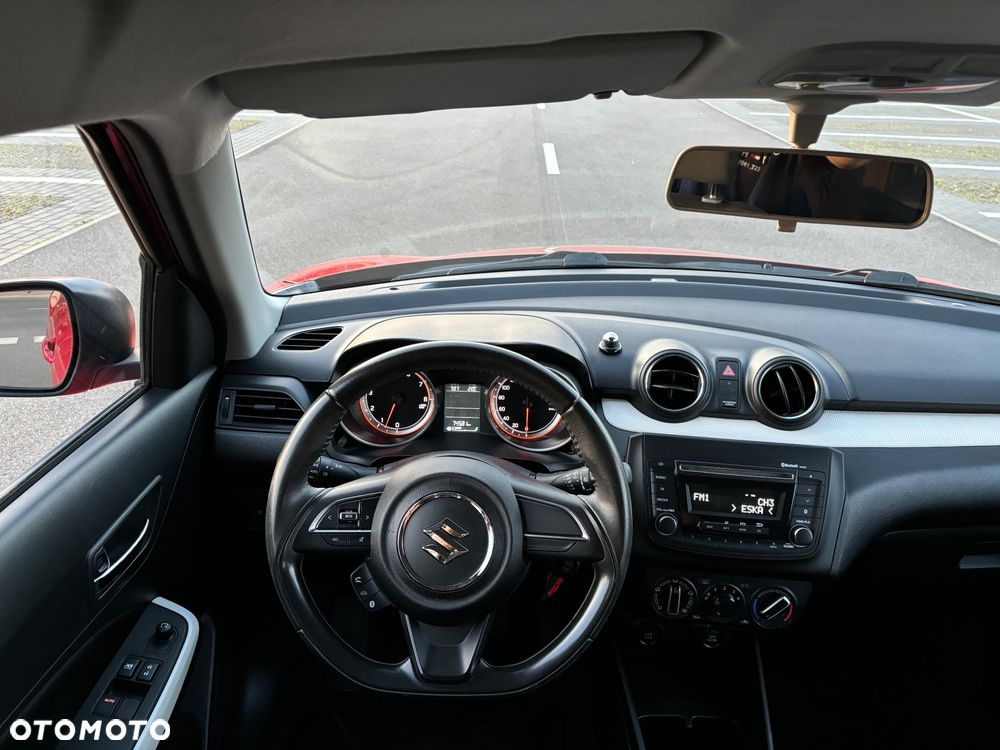 Suzuki Swift 1.2 Dualjet Comfort - 10