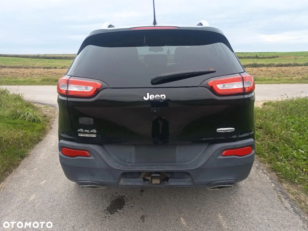 Jeep Cherokee - 6