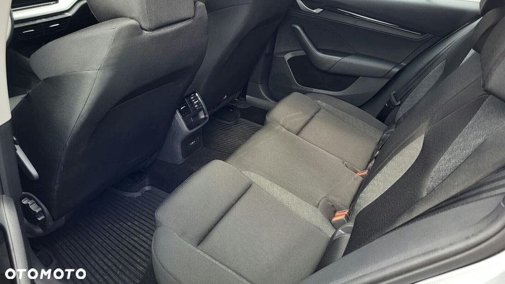 Skoda Octavia 1.5 TSI mHEV Essence DSG - 12