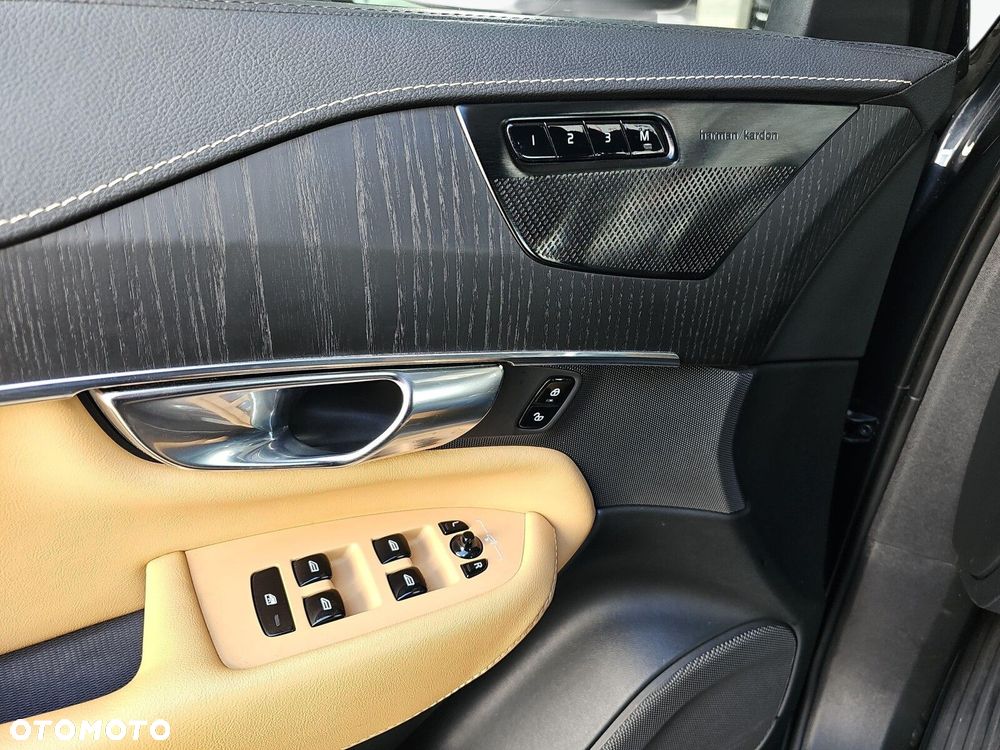 Volvo XC 90 - 13