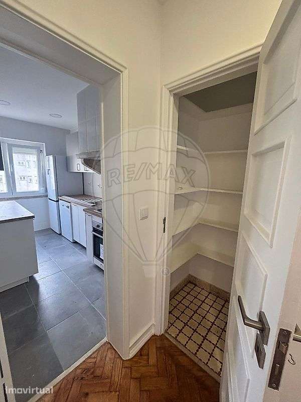 Apartamento T2 para arrendamento - Grande imagem: 2/18