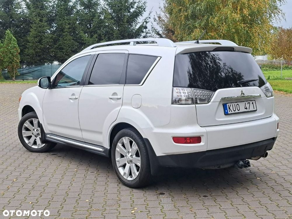 Mitsubishi Outlander 2011