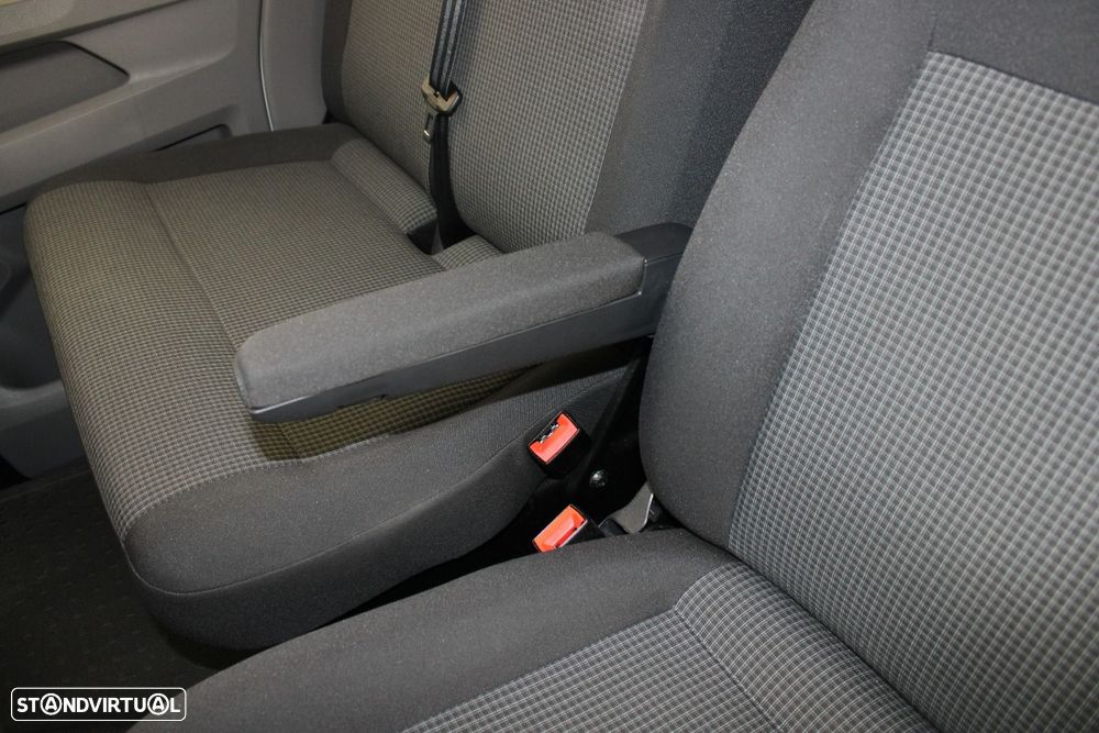 VW TRANSPORTER 6.1 ABT-E - 17