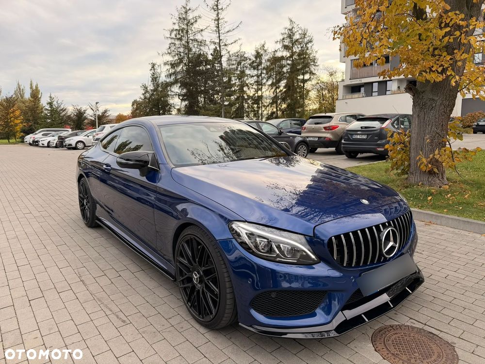 Mercedes-Benz Klasa C 300 7G-TRONIC - 12