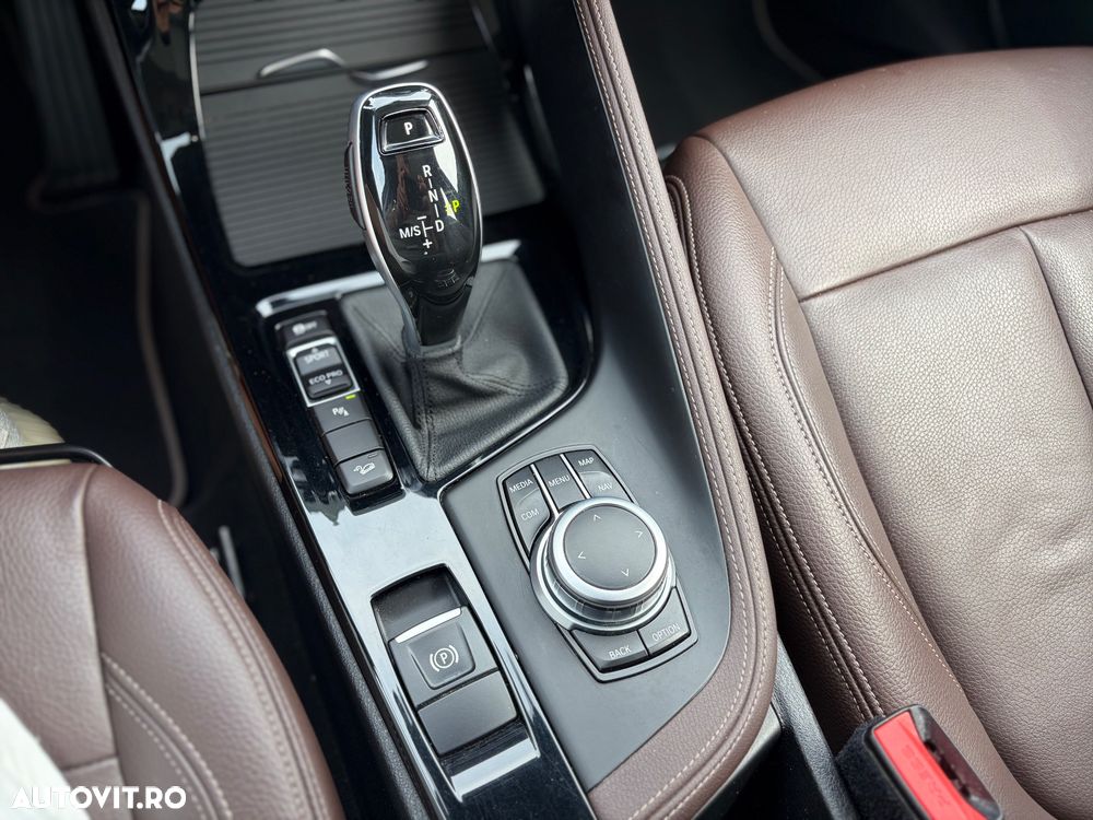 BMW X1 xDrive20d AT - 34