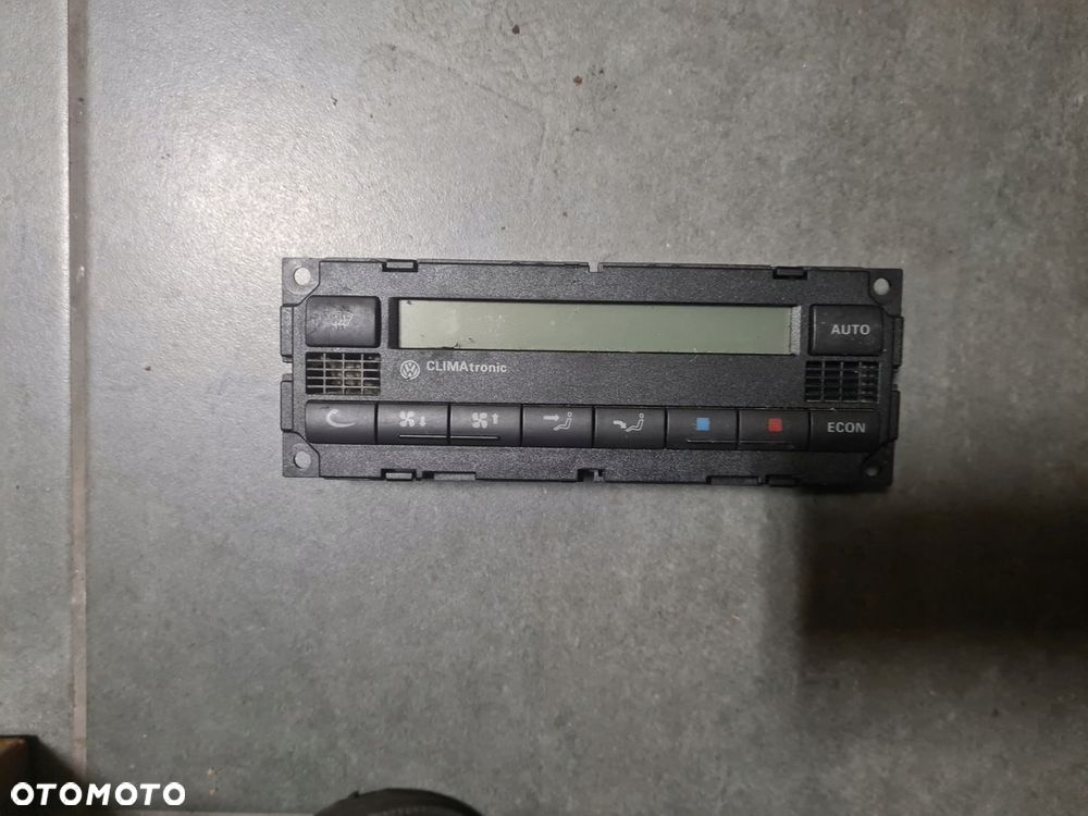 PANEL STEROWANIA KLIMATYZACJĄ VW PASSAT - 1