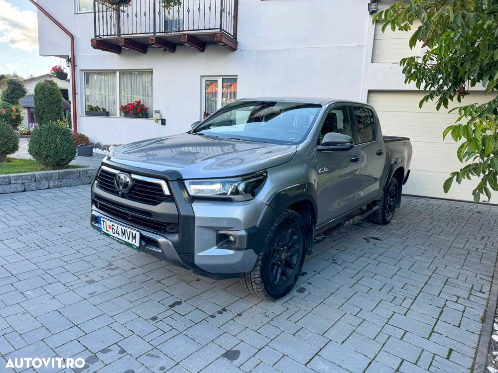 Toyota Hilux 2.8D 204CP 4x4 Double Cab AT Invincible - 1