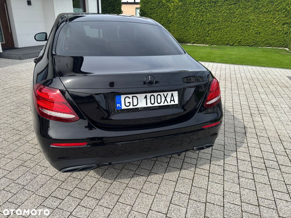 Mercedes-Benz Klasa E 220 d 4-Matic 9G-TRONIC - 5