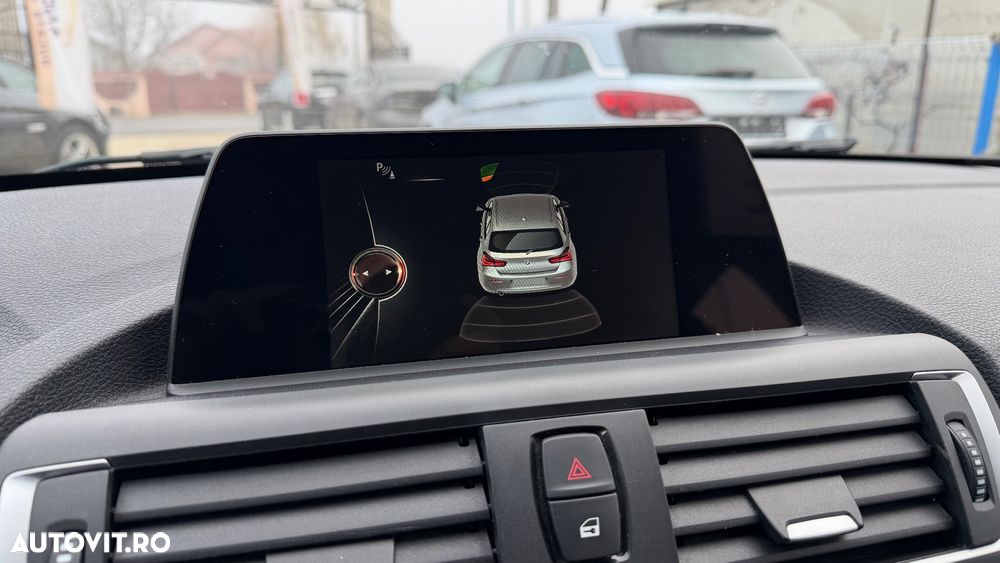 BMW Seria 1 120d Sport-Aut. Urban Line - 28