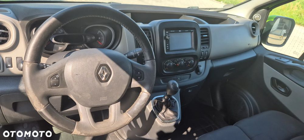 Renault Trafic Grand 1.6 dCi - 22