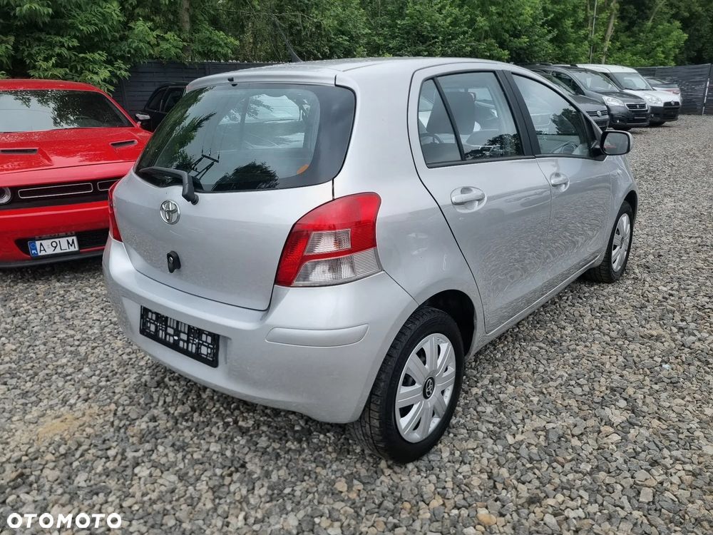 Toyota Yaris 1.33 Sol - 4