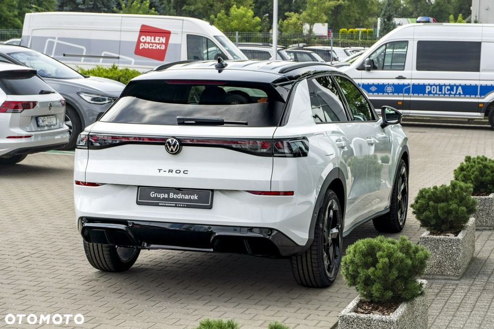 Volkswagen T-Roc - 10