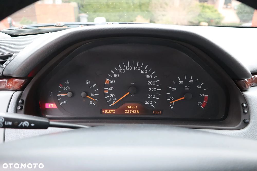 Mercedes-Benz Klasa E 320 Elegance - 16