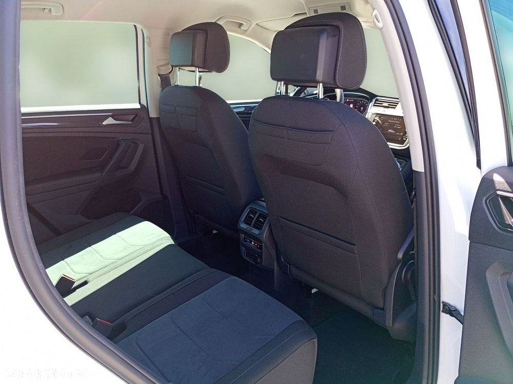 Volkswagen Tiguan 1.5 TSI EVO Elegance DSG - 31