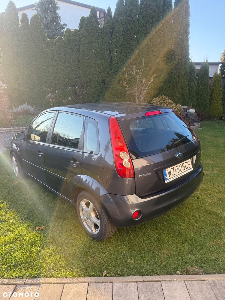 Ford Fiesta - 4