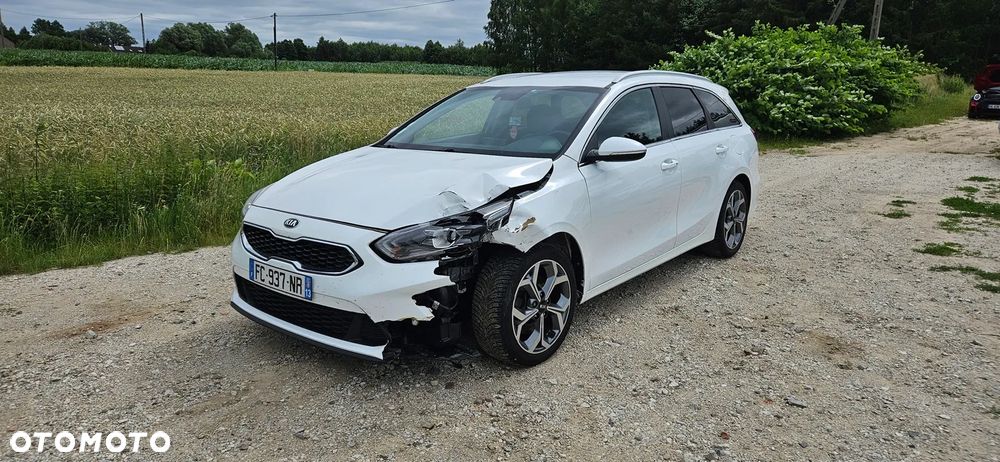 Kia Ceed - 5