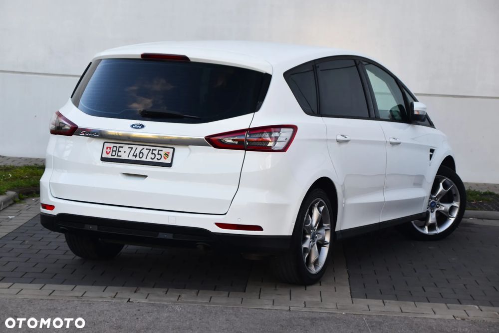 Ford S-Max 2.0 TDCi Titanium PowerShift - 32