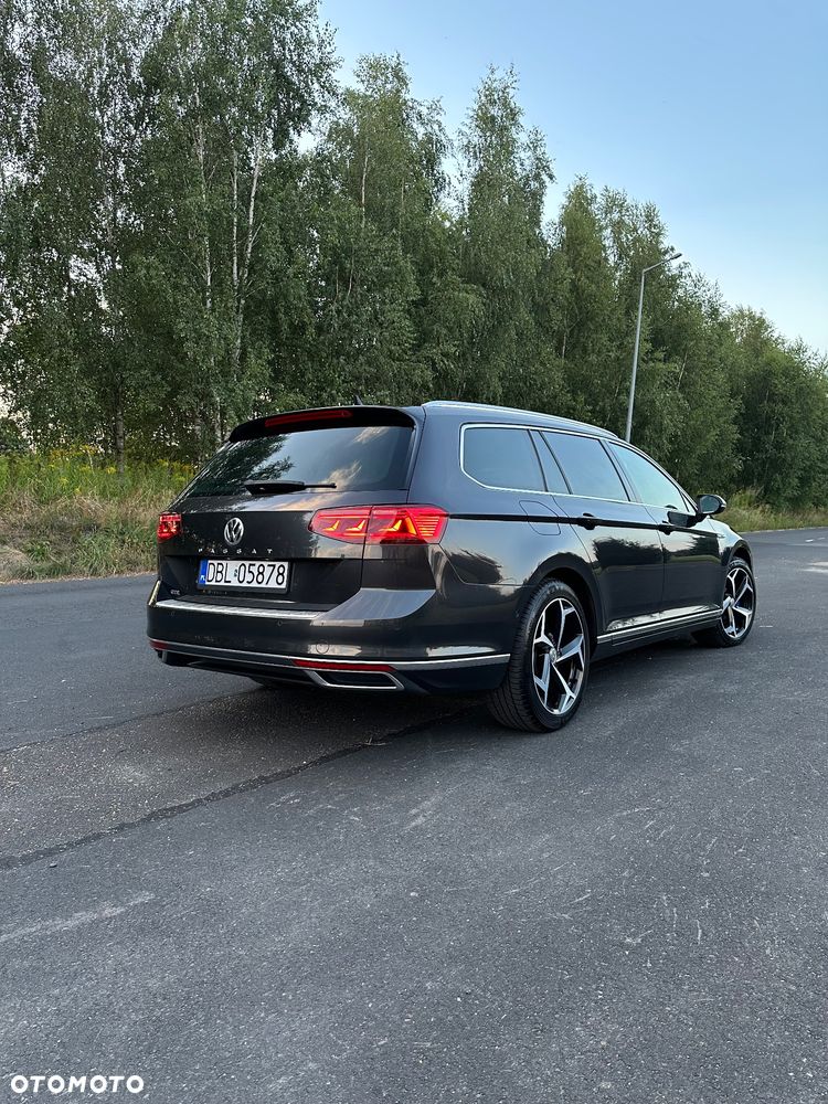 Volkswagen Passat 1.4 TSI DSG BlueMotion Technology Exclusive - 23