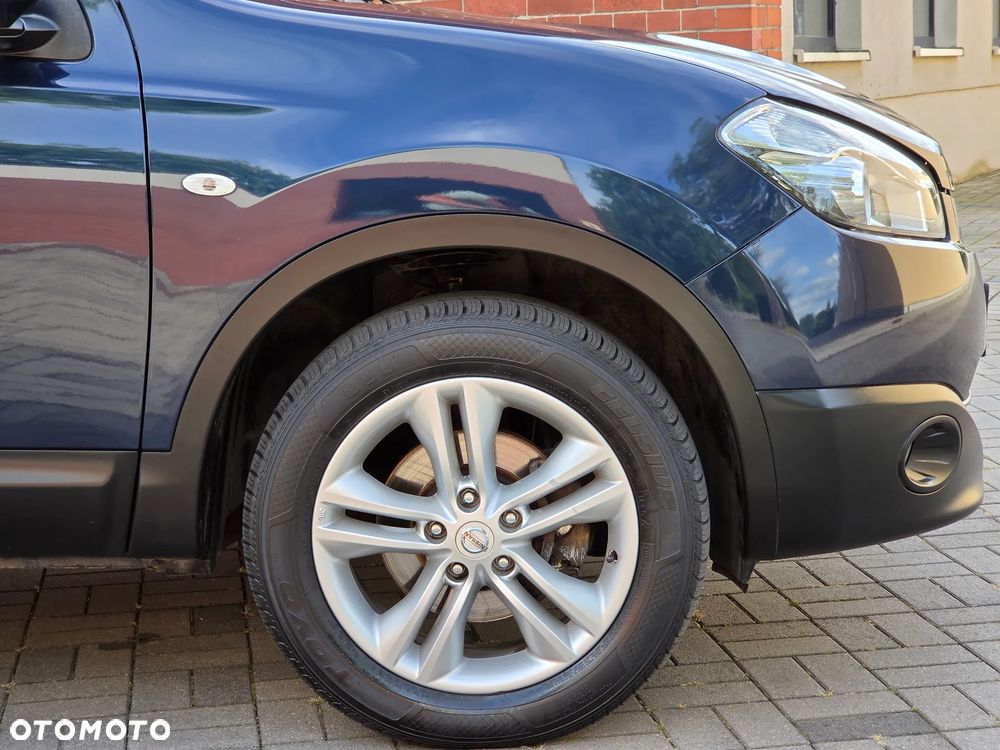Nissan Qashqai 2.0 dCi DPF lounge - 19