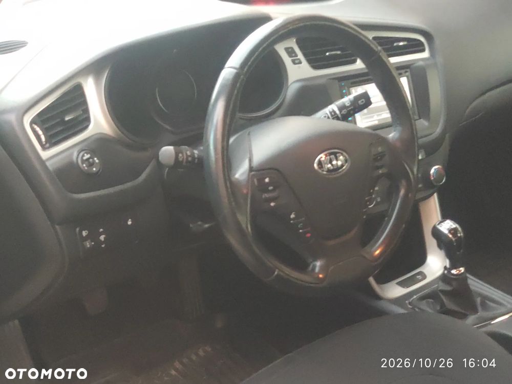 Kia Ceed - 7