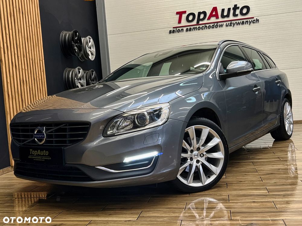 Volvo V60 D4 Drive-E Momentum - 1