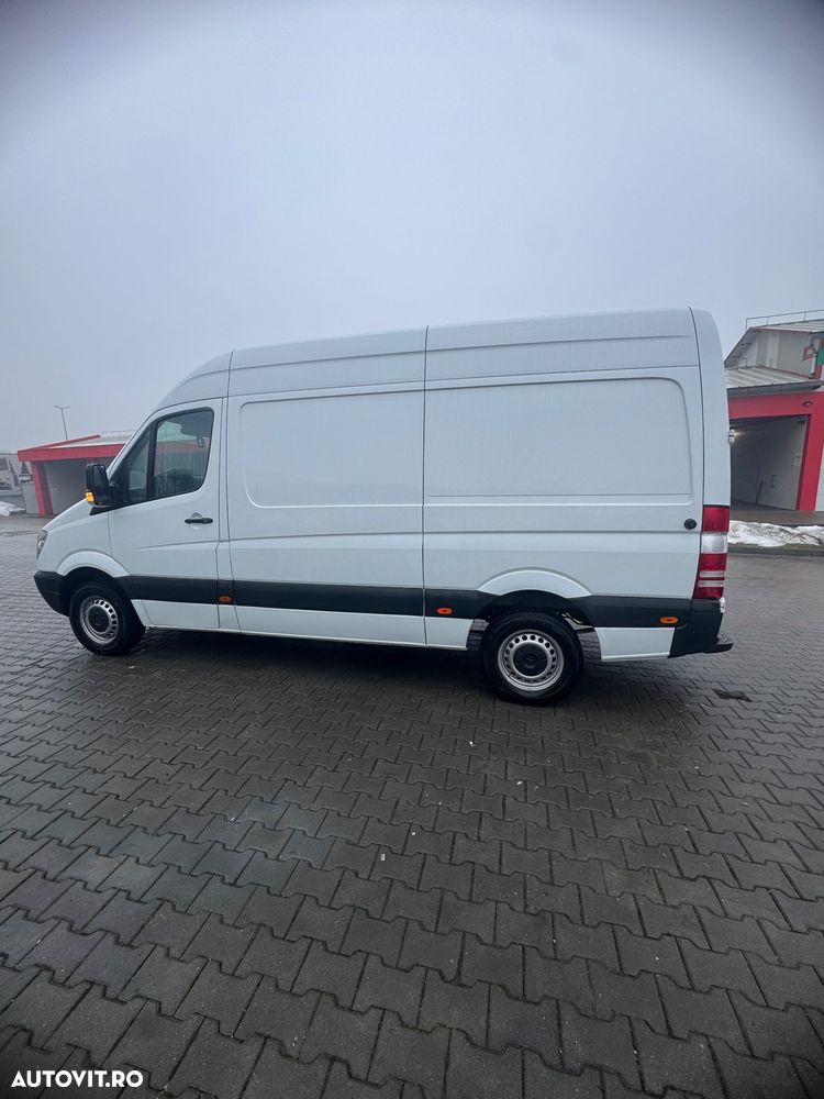 Mercedes-Benz Sprinter 906.213 EEV - 12
