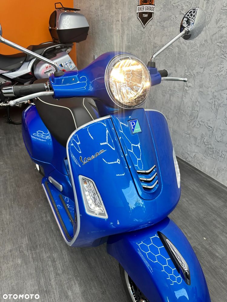 Vespa GTS - 7